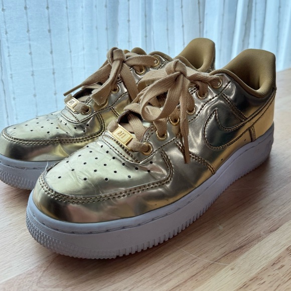 ✨Nike Air Force 1 Metallic Gold✨ - Picture 1 of 15